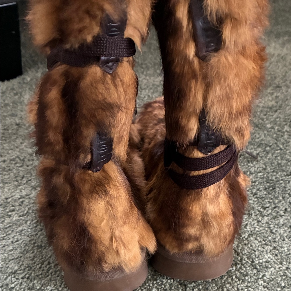 Bebe Y2K Women’s Faux Fur Boots Size 7 Brown Vintage - Picture 6 of 7